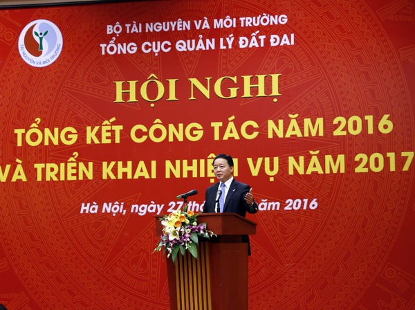 
Bộ trưởng Trần Hồng Hà chỉ đạo tại hội nghị (Ảnh: Bộ Tài nguyên Môi trường).
