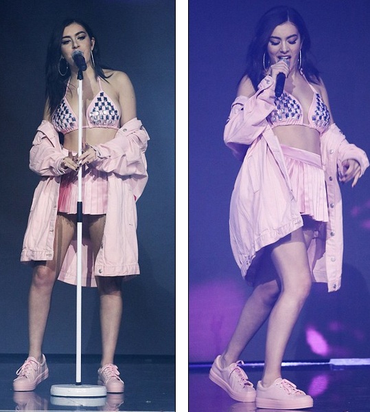 
Ngôi sao người Anh vốn không xa lạ gì với những trang phục gợi cảm
