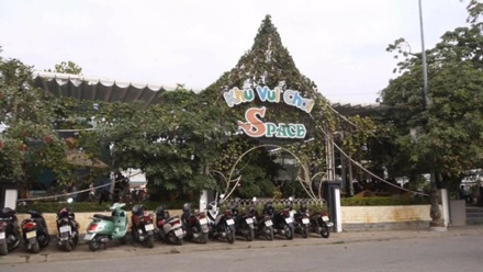 “Xóa sổ” khu vui chơi giải trí bậc nhất của đất cảng Hải Phòng? - 1 Một khu vui chơi giải trí được hộ kinh doanh đầu tư khá lớn có vị trí đắc địa trong khuôn viên Cung Việt Tiệp.