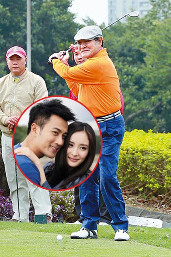 Bố của Lưu Khải Uy chia sẻ về tình hình của con trai và con dâu - 1
Ngôi sao kỳ cựu Lưu Đan tiết lộ, con trai ông - Lưu Khải Uy và con dâu Dương Mịch khó đoàn tụ trong dịp Giáng sinh sắp tới.