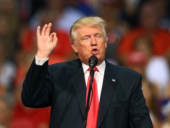 Các cựu nhân viên của ông Trump kể chuyện về "sếp" cũ - 1
Ứng cử viên đảng Cộng hòa Donald Trump (Ảnh: Time)