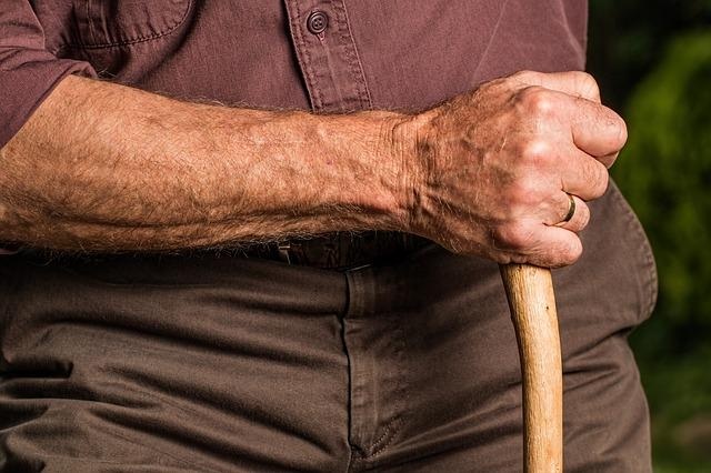 9 dấu hiệu cảnh báo đột quỵ - 1 9 dấu hiệu cảnh báo đột quỵ - 1