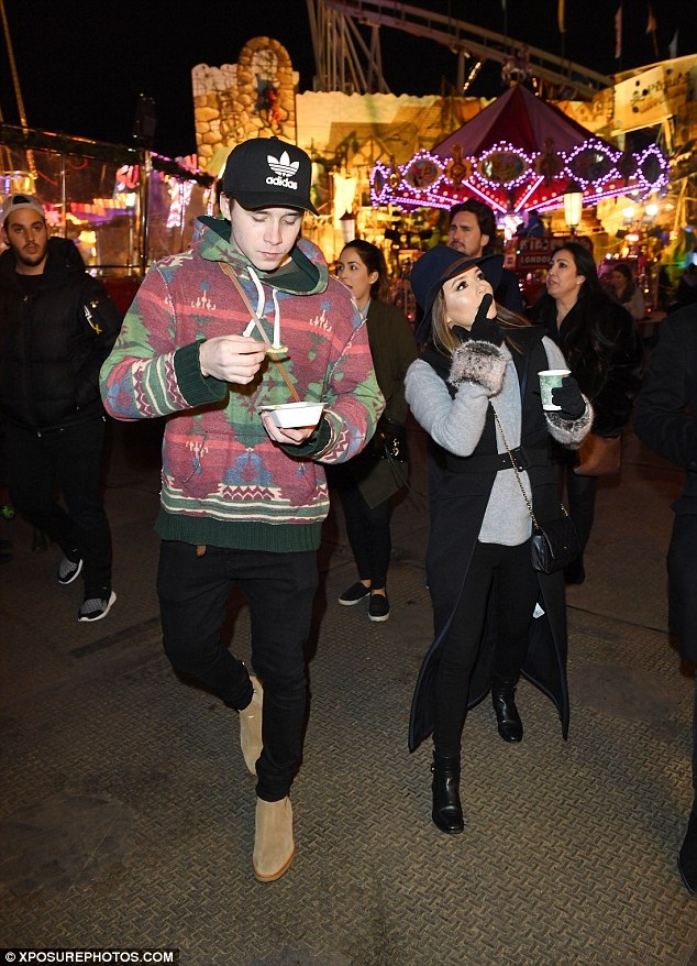 
Eva Longoria thân thiết với gia đình Beckham đã nhiều năm nay
