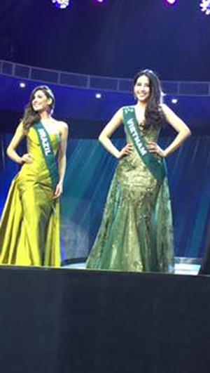 Nam Em lọt Top 8, người đẹp Ecuador là hoa hậu trái đất - 5
Nam Em trình diễn váy dạ hội rất tự tin