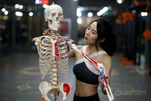 Hot girl kiếm bộn tiền nhờ làm HLV cho giới nhà giàu - 11 Hot girl kiếm bộn tiền nhờ làm HLV cho giới nhà giàu - 11