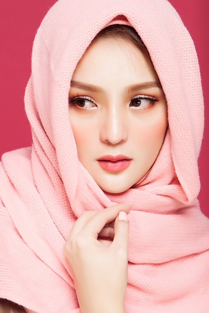 Vi Nhạn Ngọc khoe vẻ đẹp ngọt ngào trong loạt ảnh đón Giáng sinh - 2 Vi Nhạn Ngọc khoe vẻ đẹp ngọt ngào trong loạt ảnh đón Giáng sinh - 2