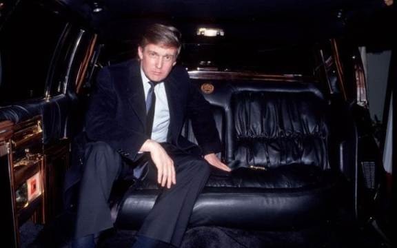 Bên trong chiếc xe Cadillac 1980s sang trọng của ông Donald Trump - 1