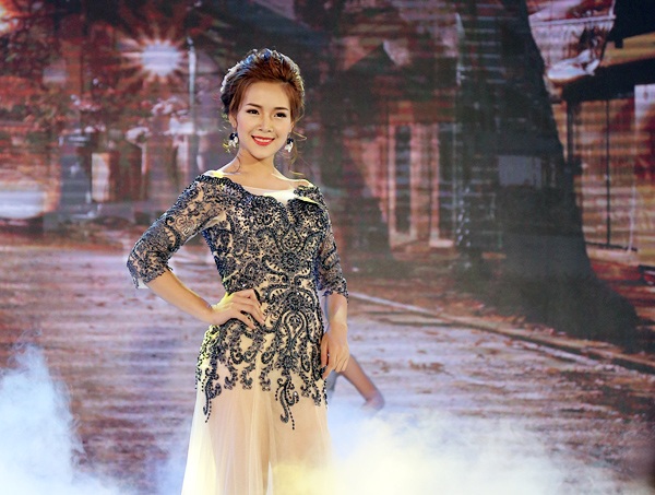 Nữ sinh Văn hóa Nghệ thuật quân đội đăng quang Hoa khôi sinh viên Hà Nội - 8 Nữ sinh Văn hóa Nghệ thuật quân đội đăng quang Hoa khôi sinh viên Hà Nội - 8