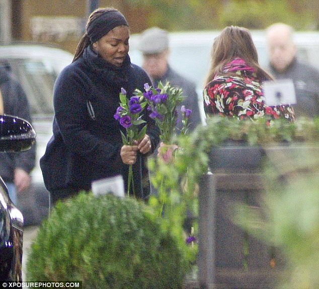 Janet Jackson bế bụng bầu ở tuổi 50 - 5
Wissam Al Mana, 41 tuổi, là người chồng thứ 3 của diva da màu. Ước tính tài sản anh sở hữu lên tới 1 tỷ đô la