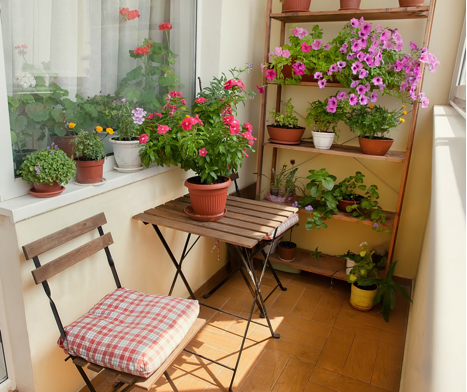 
Cư dân có thể tận dụng lô gia tạo nên những không gian sống tươi mới cho căn hộ của mình
