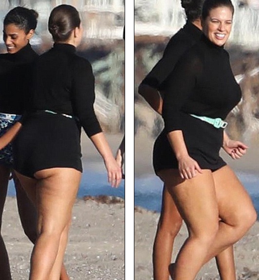 Dàn siêu mẫu khoe dáng gợi cảm trên biển - 4
Ashley Graham dù béo tròn vẫn là siêu mẫu đắt show năm 2016 vừa qua