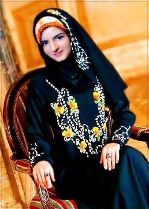 Cuộc sống vương giả của nàng công chúa giàu có nhất Dubai - 9
Một công chúa Mahra cao quý, nghiêm nghị...