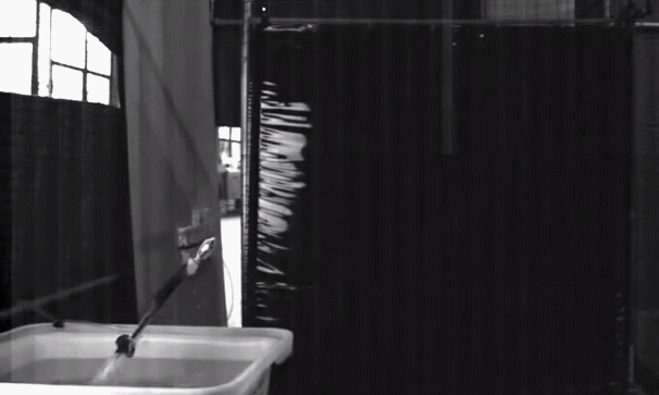 Máy bay không người lái lặn như chim ó biển và nhảy vọt như cá chuồn - 2 Máy bay không người lái lặn như chim ó biển và nhảy vọt như cá chuồn - 2