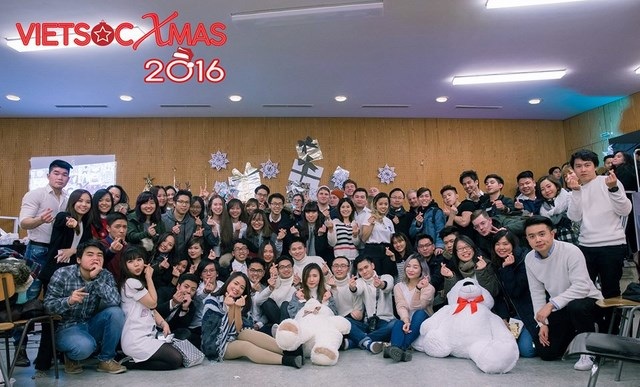 Giáng sinh đa sắc màu của du học sinh Việt khắp thế giới - 2
Chương trình đón Noel hoành tráng VietsocXmas của hội sinh viên Việt tại Berlin - Postdam, CHLB Đức