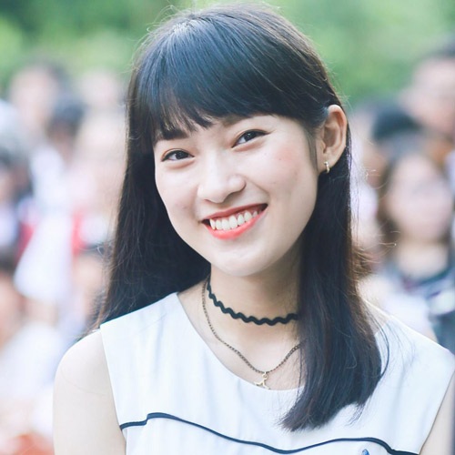 6 cô gái "nổi tiếng bất thình lình" năm 2016 giờ ra sao? - 3
Khánh Vy nổi như cồn nhờ clip nhại 7 thứ tiếng