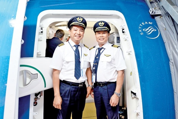 Cơ trưởng máy bay Boeing của Vietnam Airlines