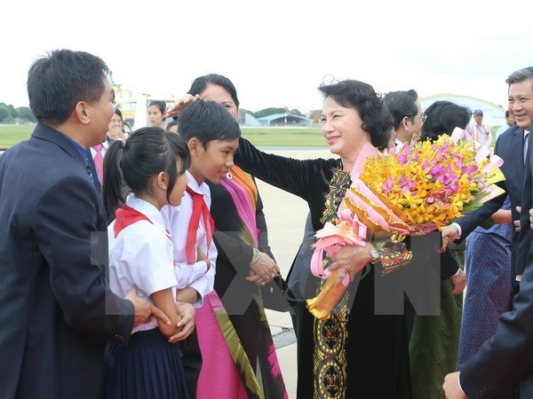 Chủ tịch Quốc hội gặp mặt cộng đồng người Việt Nam tại Campuchia - 1 Chủ tịch Quốc hội gặp mặt cộng đồng người Việt Nam tại Campuchia - 1