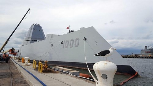 Khu trục hạm Zumwalt chính thức được biên chế cho Hải quân Mỹ - 1 Khu trục hạm Zumwalt chính thức được biên chế cho Hải quân Mỹ - 1