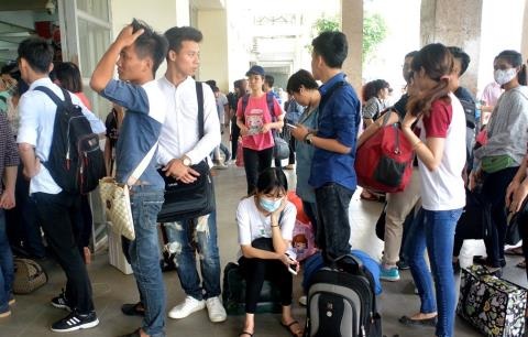 Nghỉ Tết 7 hay 10 ngày: Hãy kéo dài thêm kỳ nghỉ... - 1 Nên cho người lao động nghỉ dài ngày