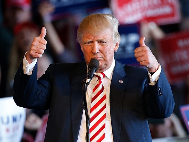 Tỷ phú Trump: Tôi sẽ điều hành nước Mỹ như điều hành kinh doanh - 2
Ứng viên tổng thống đảng Cộng hòa Mỹ Donald Trump. (Ảnh: Reuters)