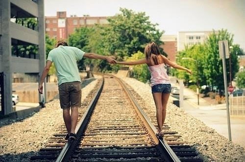 Những lý do ly hôn lãng xẹt nhất thế giới - 1
Chồng tôi đòi ly hôn sau năm 5 chung sống, không có dấu hiệu nào báo trước rằng hôn nhân chúng tôi sẽ tan vỡ, anh chỉ bảo “giờ tình cảm anh dành cho em chỉ như những người bạn”.