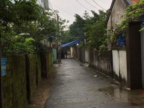 Gia đình đã làm lễ an táng cho nạn nhân D.