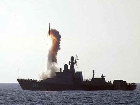 Tàu chiến Nga bắt đầu tấn công căn cứ của phiến quân ở Aleppo - 1 Hải quân Nga bắt đầu tấn công các căn cứ của phiến quân ở Aleppo