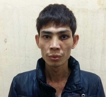 Hốt ổ bạc ở cổng bệnh viện, thu giữ súng tự chế - 1
Đối tượng Thạch