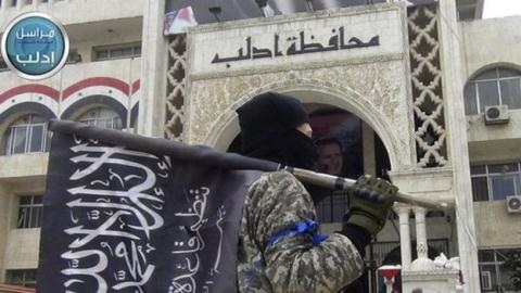 Ám sát Đại sứ Nga: Moscow trả thù, Al-Nusra lộ mặt - 1 Nhóm khủng bố Al-Nusra nhận trách nhiệm ám sát Đại sứ Nga.