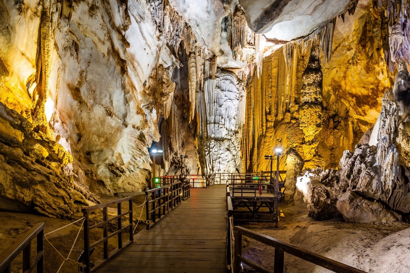 Phong Nha Káº» BÃ ng náº±m trong top 7 vÆ°á»n quá»'c gia nÃªn ghÃ©