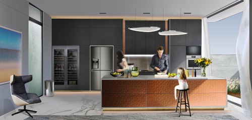 Những chuẩn mực mới cho căn bếp hiện đại - 1 Tủ lạnh mặt thép nổi bật giữa không gian tối màu xung quanh, nhấn nhá kệ bếp màu ấm