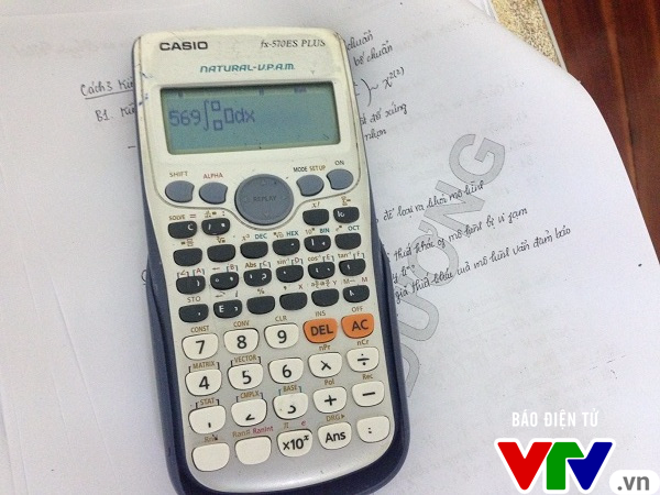 Nở rộ các trung tâm luyện thi trắc nghiệm cho học sinh - 2 Chưa bao giờ phương pháp giải toán nhanh bằng máy tính Casio được quan tâm đến thế.