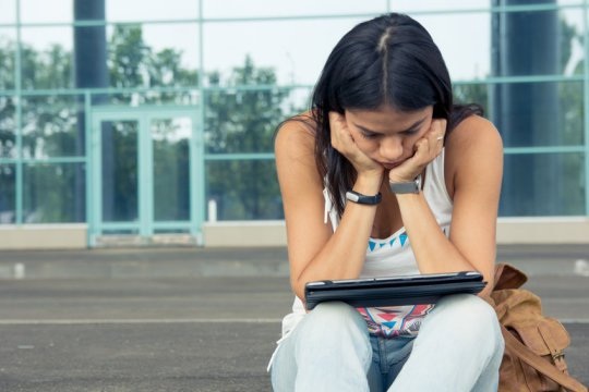 Mối liên hệ giữa việc xem ảnh tự chụp và sự giảm lòng tự trọng? - 1 Mối liên hệ giữa việc xem ảnh tự chụp và sự giảm lòng tự trọng? - 1