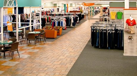 Ghé thăm cửa hàng bán hành lý bị thất lạc ở Alabama - 1 Ghé thăm cửa hàng bán hành lý bị thất lạc ở Alabama - 1