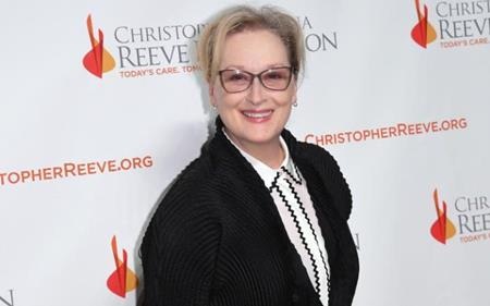Meryl Streep, “cánh chim đầu đàn” trong làn sóng di cư về màn ảnh nhỏ - 1 Meryl Streep vừa “lấn sân” sang địa hạt truyền hình