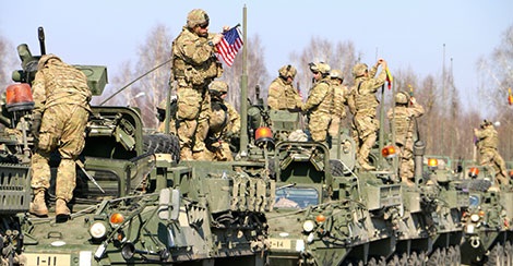 NATO có thể bị “khai tử” dưới thời ông Donald Trump - 2 Quân đội Mỹ tham gia các hoạt động của NATO. Ảnh: The Daily Signal.