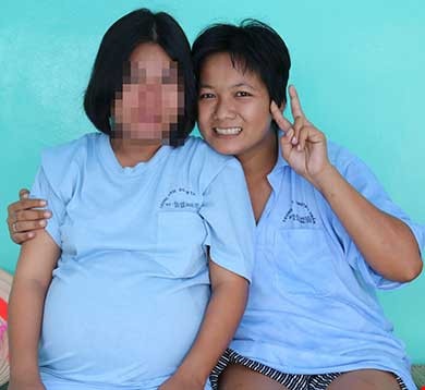 Thế giới của những người mẹ điên - 2 Thế giới của những người mẹ điên - 2