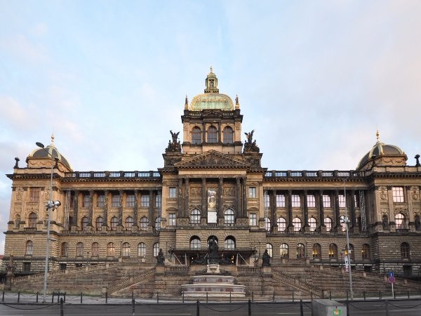 10 thành phố tốt nhất ở châu Âu để đi du lịch một mình - 1