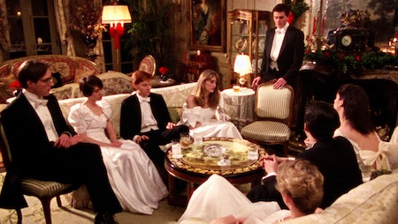 Đã hơn hai thập kỷ trôi qua nhưng tác phẩm đầu tay của đạo diễn Whit Stillman vẫn tiếp tục làm rung động nhiều con tim yêu điện ảnh. Đặt bối cảnh tại Manhattan, “Metropolitan” đưa người xem đến với những hoài niệm xa vắng cùng một nội dung hoài cổ, lưu luyến và tràn ngập bầu không khí cuối năm.