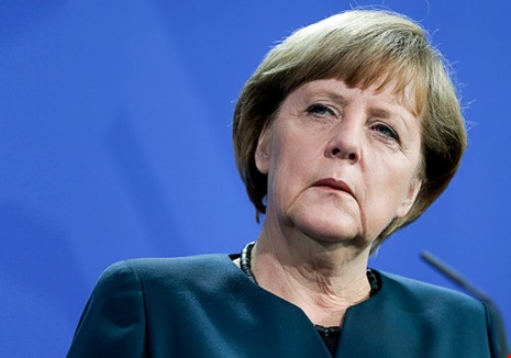 Cuộc chiến nào thật sự đang diễn ra ở Đức? - 2 Thủ tướng Merkel đưa ra lập trường cứng rắn với người nhập cư. Ảnh: DAILYHELLAS