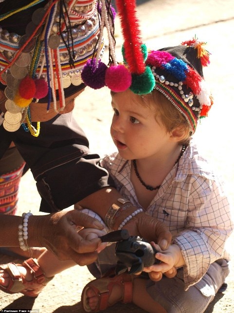 Hành trình chinh phục thế giới của “phượt thủ” 6 tuổi - 10