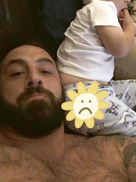 Chùm ảnh chứng minh làm cha thật khó - 12
Bị ngồi lên mặt ư, mình quen rồi!