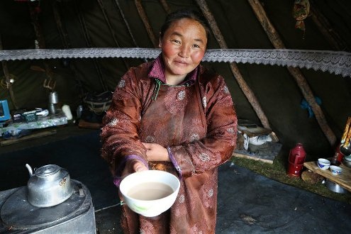 Tới thăm bộ tộc chăn nuôi tuần lộc cuối cùng ở Mông Cổ - 16 Tới thăm bộ tộc chăn nuôi tuần lộc cuối cùng ở Mông Cổ - 16