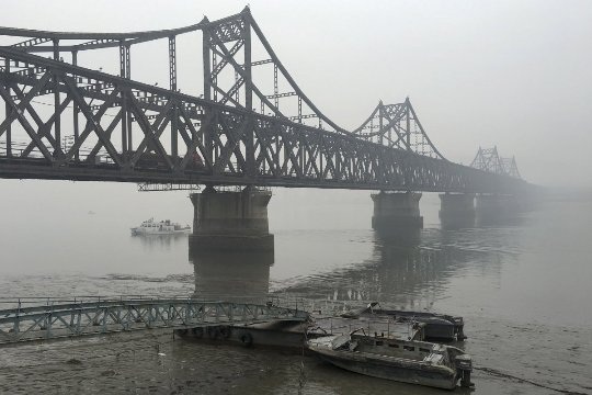 Những bức ảnh khác biệt về đường biên giới trên khắp thế giới - 19 Những bức ảnh khác biệt về đường biên giới trên khắp thế giới - 19
