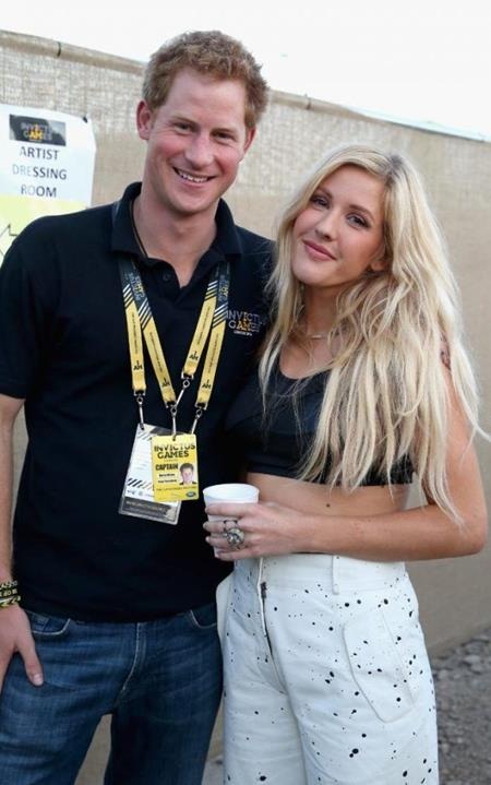 Ca sỹ Anh khổ vì tin đồn bầu bí - 1 Ellie Goulding và Hoàng tử Harry bị cho là đang hẹn hò