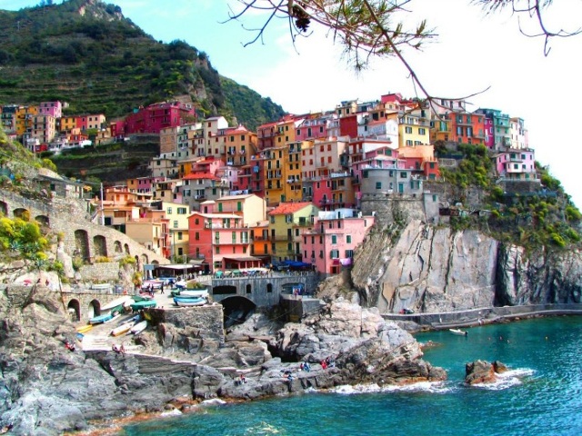 Du khách Trung Quốc gây phẫn nộ vì bắt nhím biển ở Italy - 2 Du khách Trung Quốc gây phẫn nộ vì bắt nhím biển ở Italy - 2