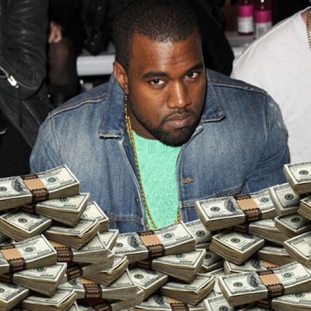 Kayne West tiếp tục vung tay “ném tiền qua cửa sổ” - 2 Tiền là thứ mà Kayne West chưa bao giờ tiếc