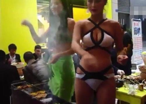 TQ: Người đẹp bikini khiến quán ăn "cháy chỗ" - 3 TQ: Người đẹp bikini khiến quán ăn "cháy chỗ" - 3