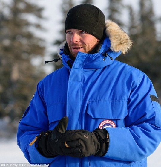 Công việc lạnh nhất hành tinh: Gặp gỡ chuyên gia gấu Bắc Cực - 2 Công việc lạnh nhất hành tinh: Gặp gỡ chuyên gia gấu Bắc Cực - 2