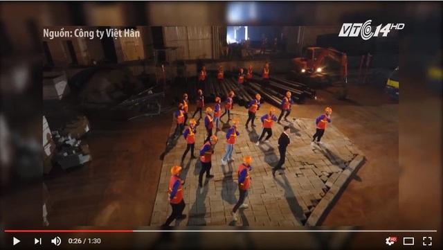Video viral - Xu hướng quảng cáo bất động sản mới - 3 (Loi xin loi dat gia nhat hanh tinh – Goldmark City)Màn “Xin lỗi vợ đắt nhất hành tinh” được nhiều cơ quan báo đài đưa tin.